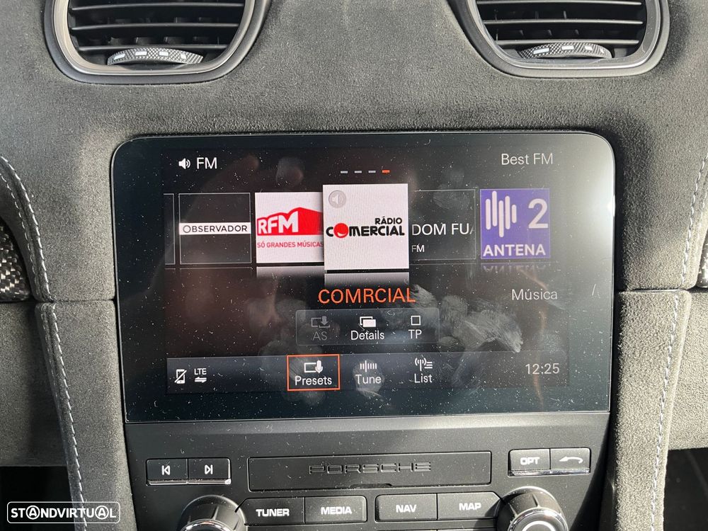 Porsche 718 Cayman GT4 RS - 32