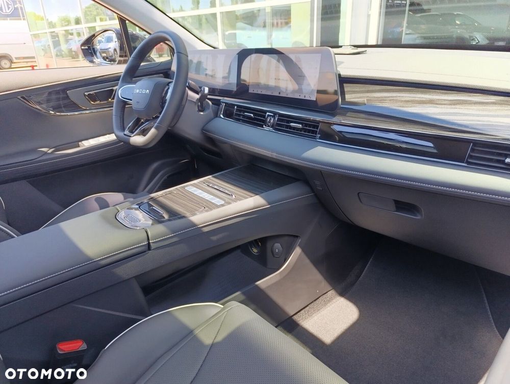 Omoda E5 - 13
