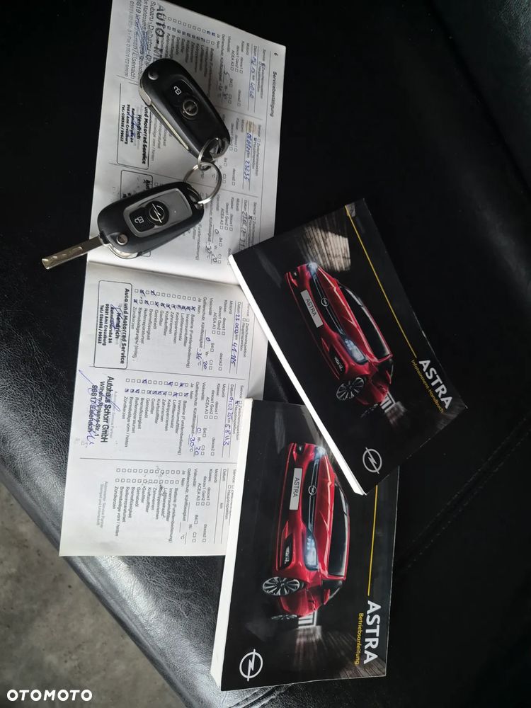 Opel Astra 1.4 Turbo Edition - 11