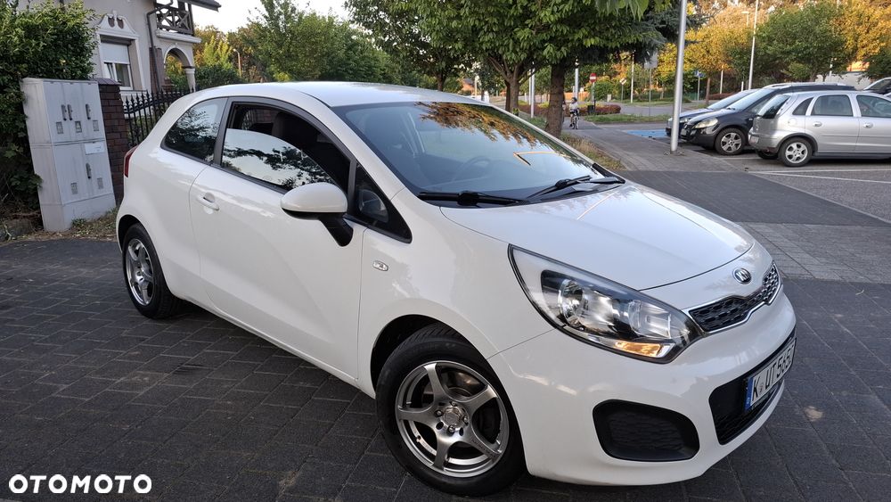 Kia Rio - 18