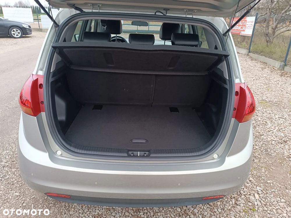 Kia Venga 1.4 CRDi 90 Business Line - 29