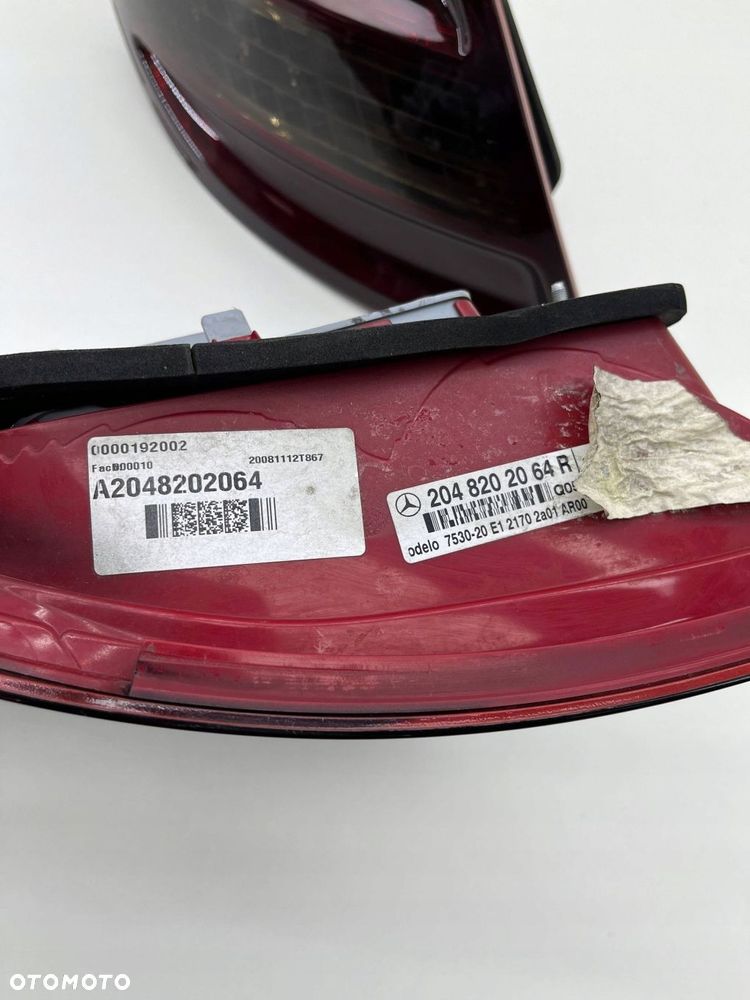 MERCEDES W204 C63 AMG LAMPY TYŁ W BŁOTNIK KOMPLET A2048202064 A2048201964 - 12