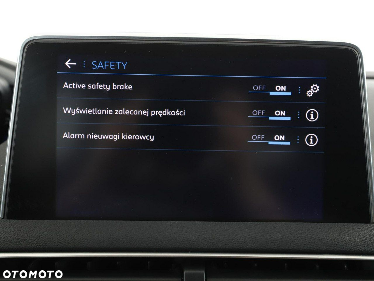 Peugeot 3008 PureTech 130 Stop & Start GPF Allure Pack - 28