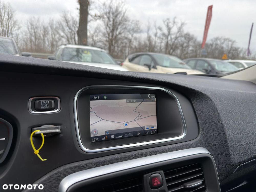 Volvo V40 D2 - 21
