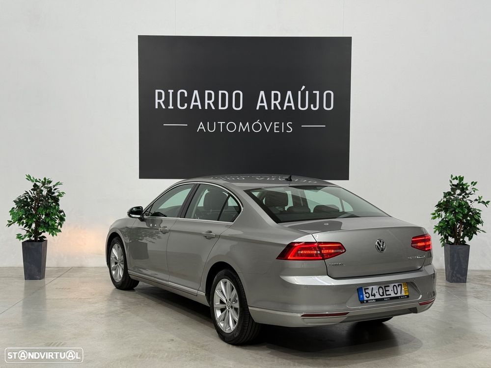 VW Passat 2.0 TDI Highline - 3