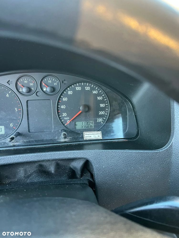 Volkswagen Caravelle TDI L1 - 6