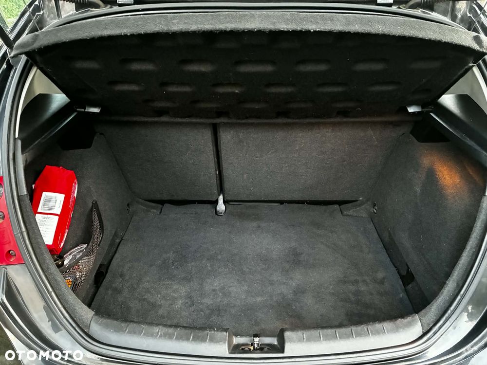 Seat Leon 1.6 Reference - 9