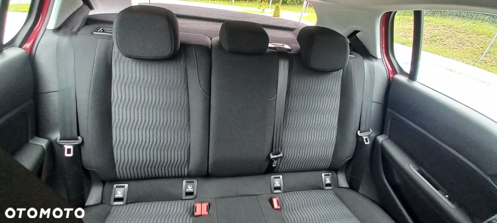 Peugeot 308 1.2 PureTech Business Line S&S - 26