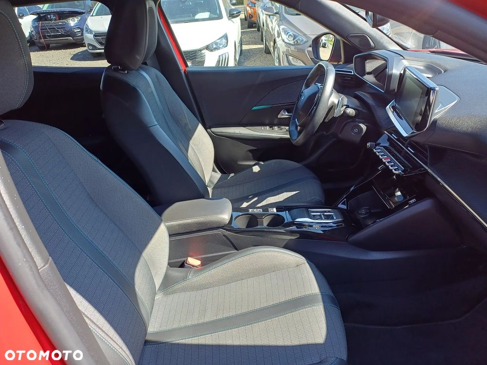 Peugeot 2008 1.2 PureTech Allure Pack S&S EAT8 - 11