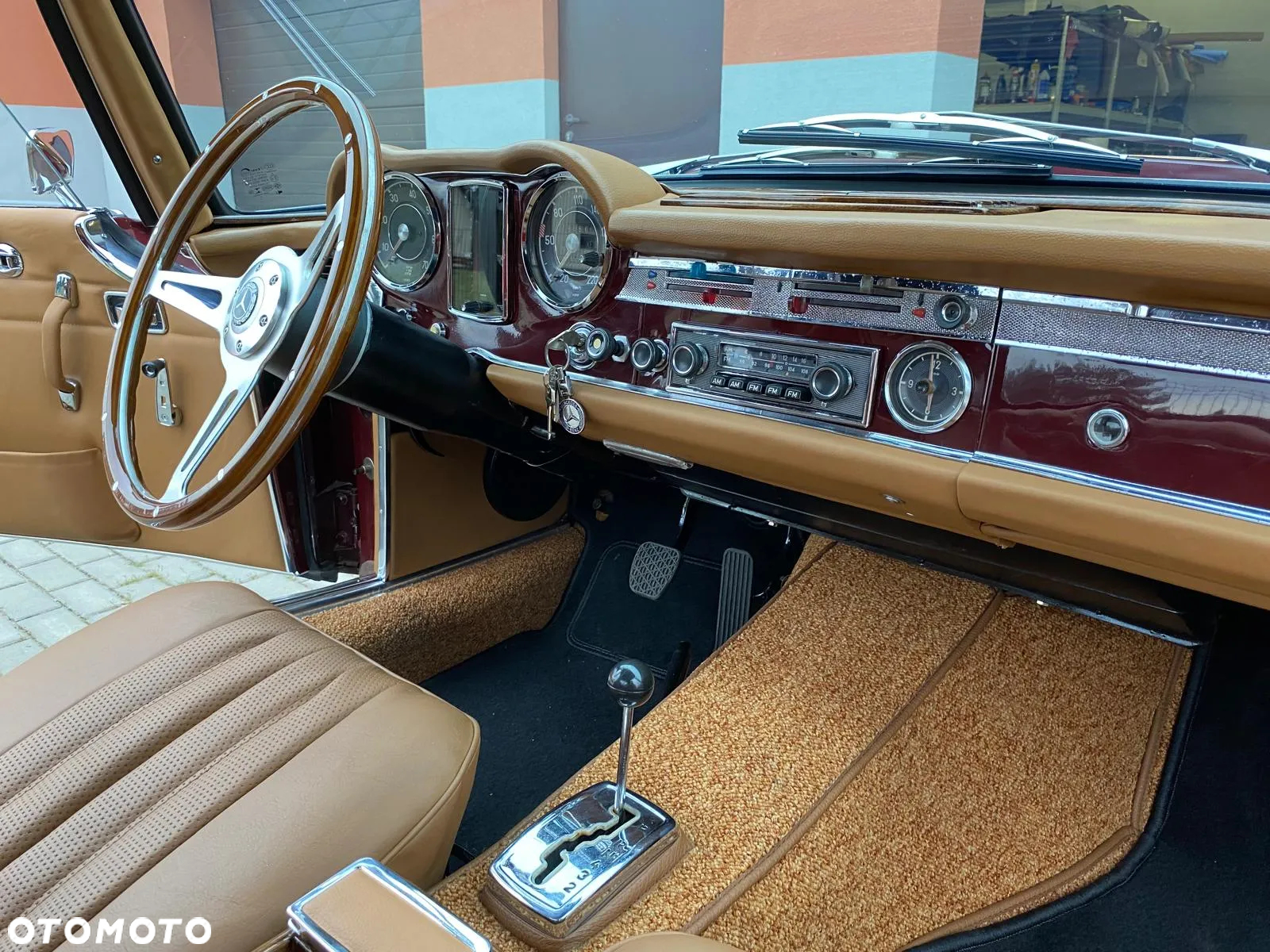 Mercedes-Benz SL - 17