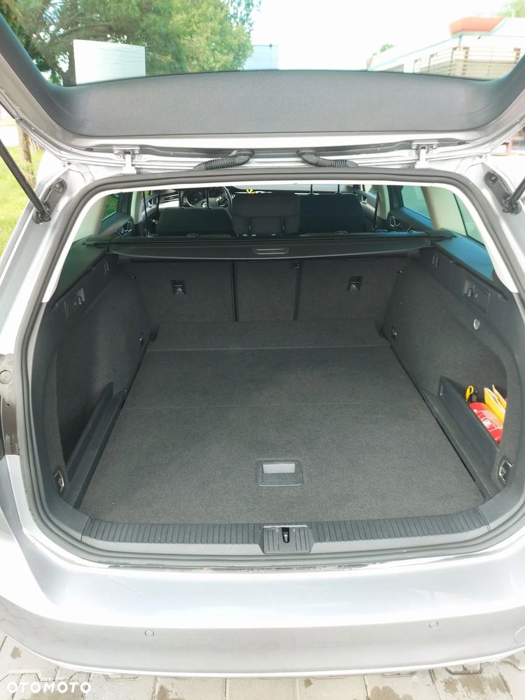 Volkswagen Passat 1.4 TSI BMT ACT Comfortline - 14