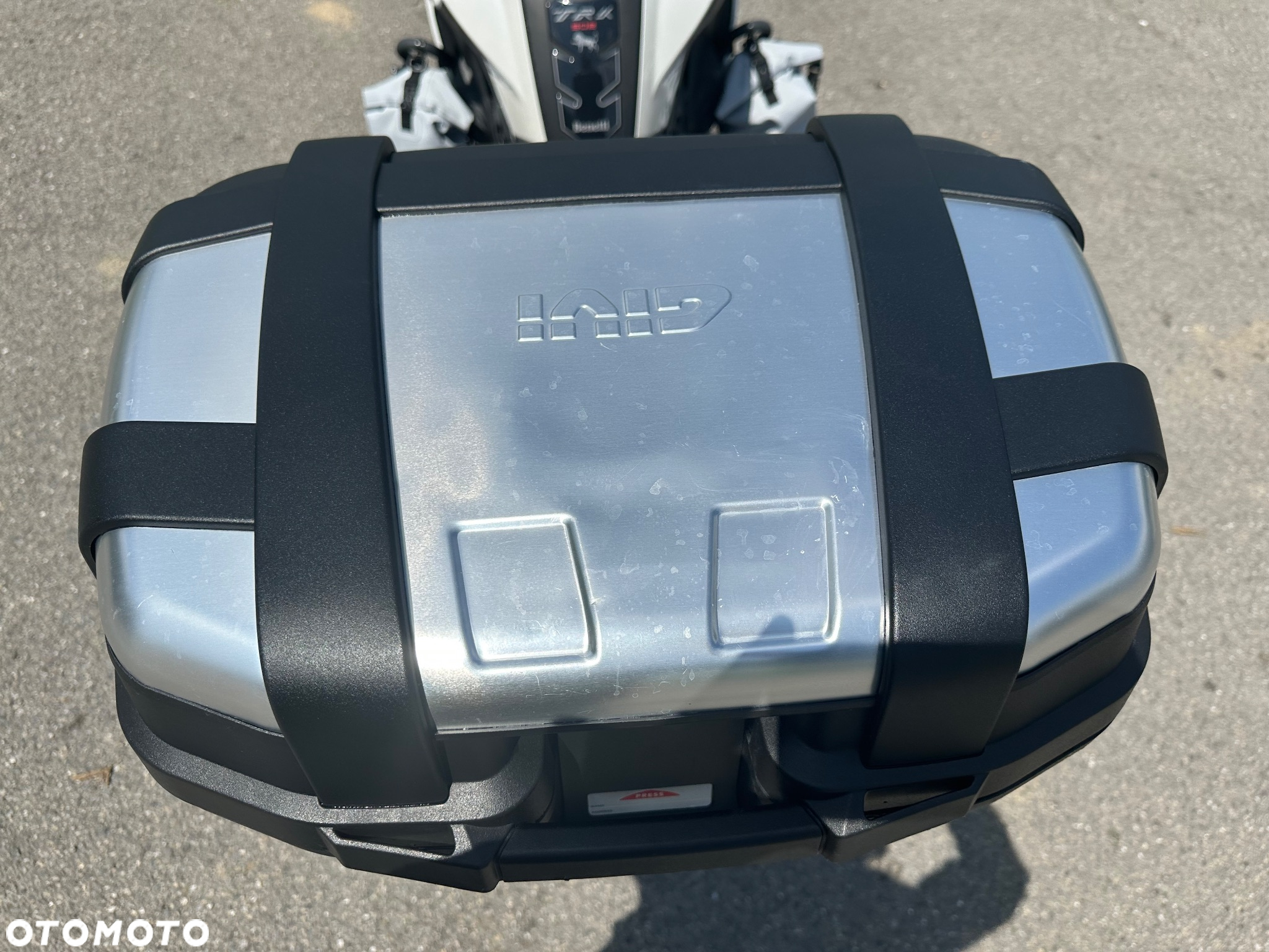 Benelli TRK 502X - 10