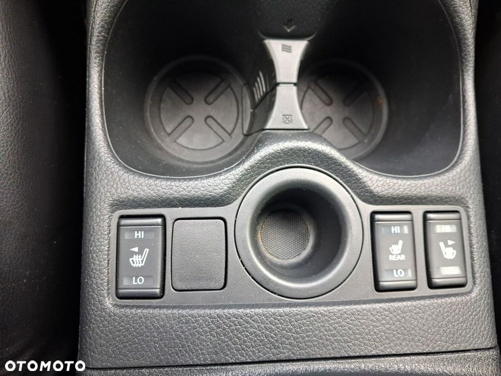 Nissan X-Trail - 23