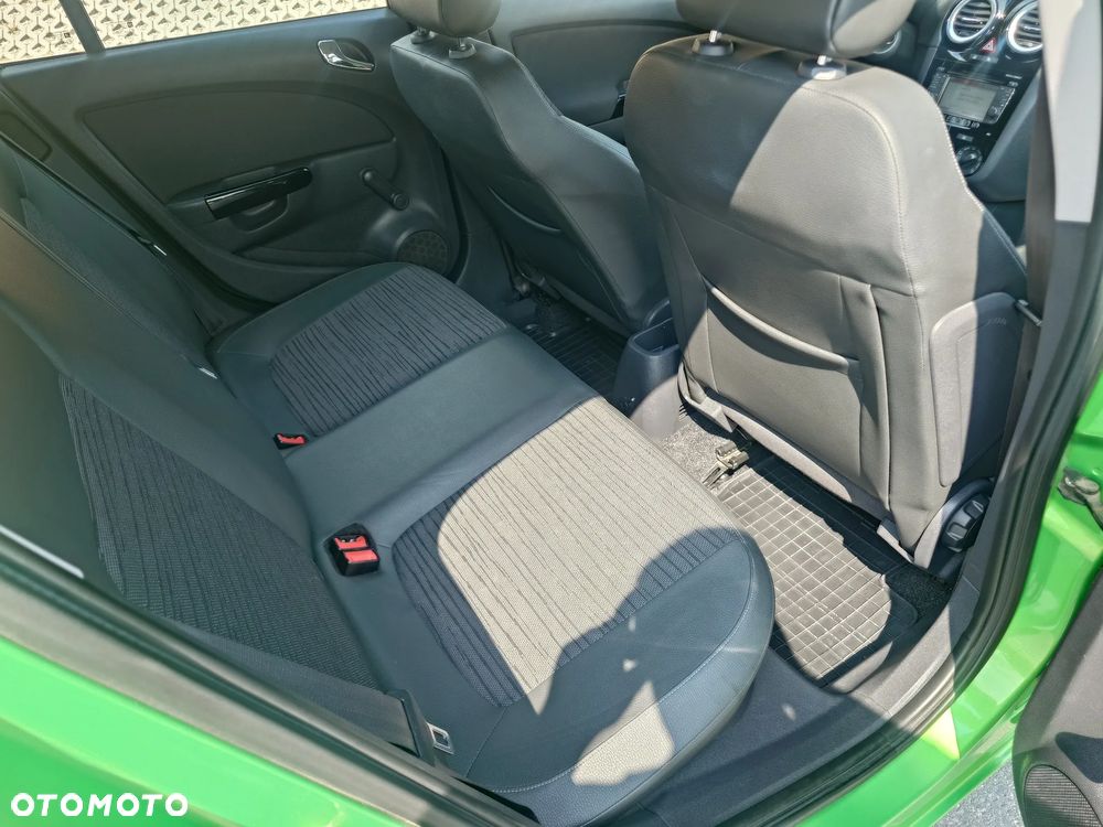 Opel Corsa 1.2 16V Enjoy - 22