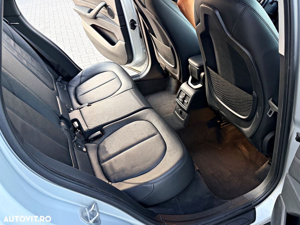 BMW X1 sDrive18d xLine - 16