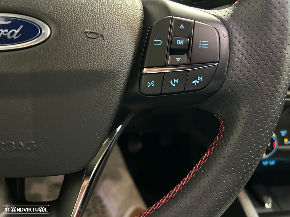 Ford Focus 1.0 EcoBoost MHEV ST-Line - 35