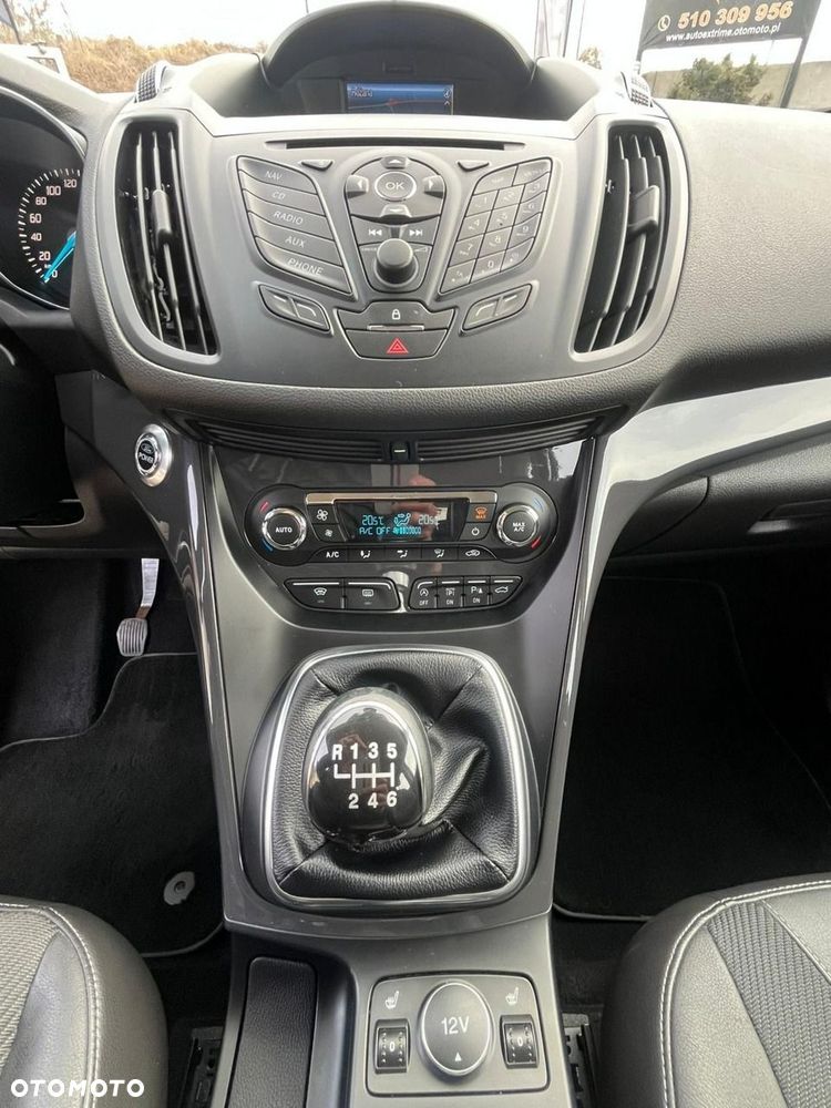 Ford Kuga 1.6 EcoBoost 2x4 Titanium - 20