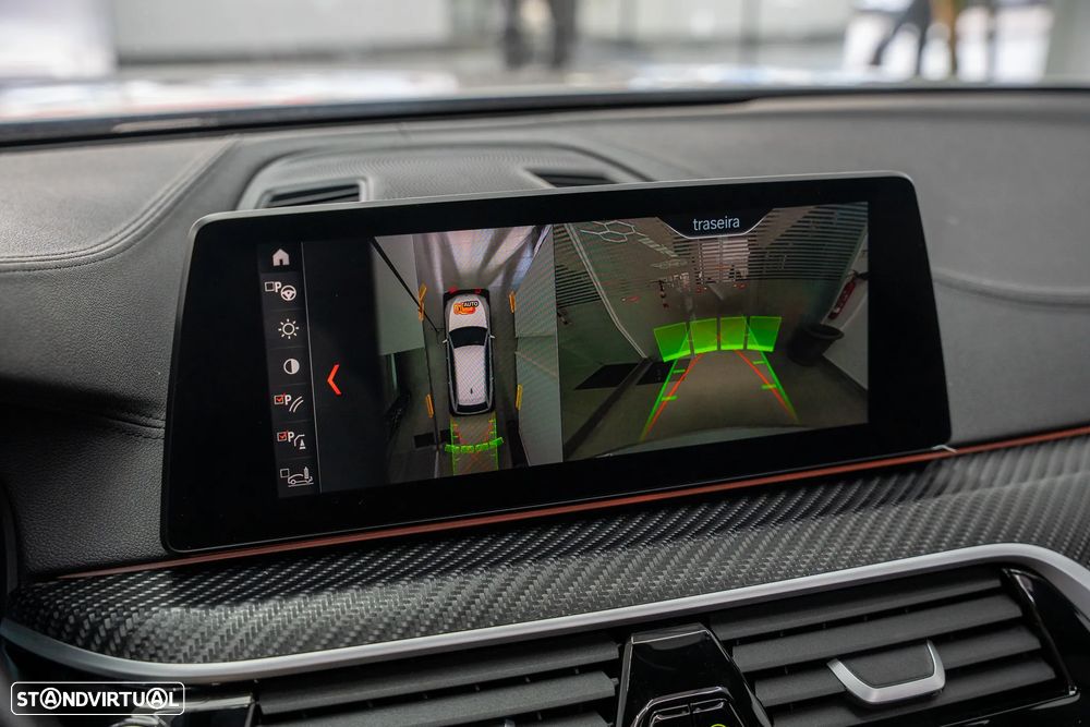 BMW M550d xDrive Auto - 19