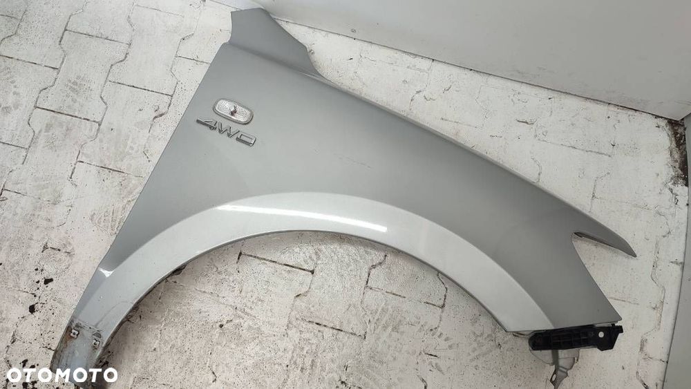 BŁOTNIK PRZÓD PRAWY HYUNDAI SANTA FE II 2006 EU 6M - 2