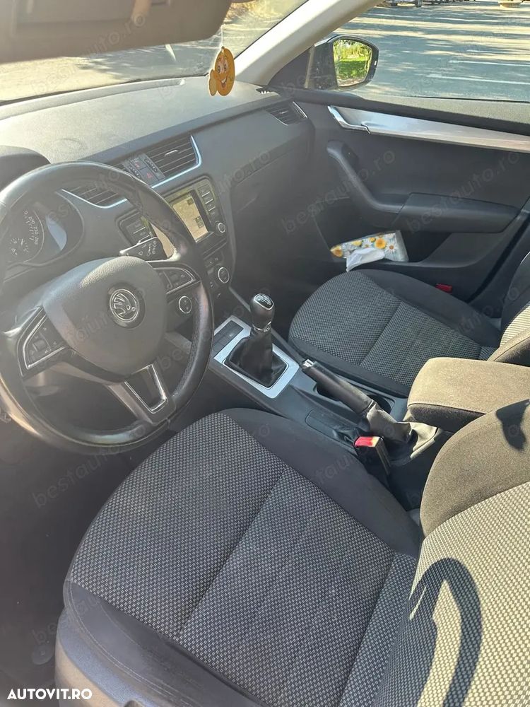 Skoda Octavia 1.6 TDI Ambition Greenline - 6