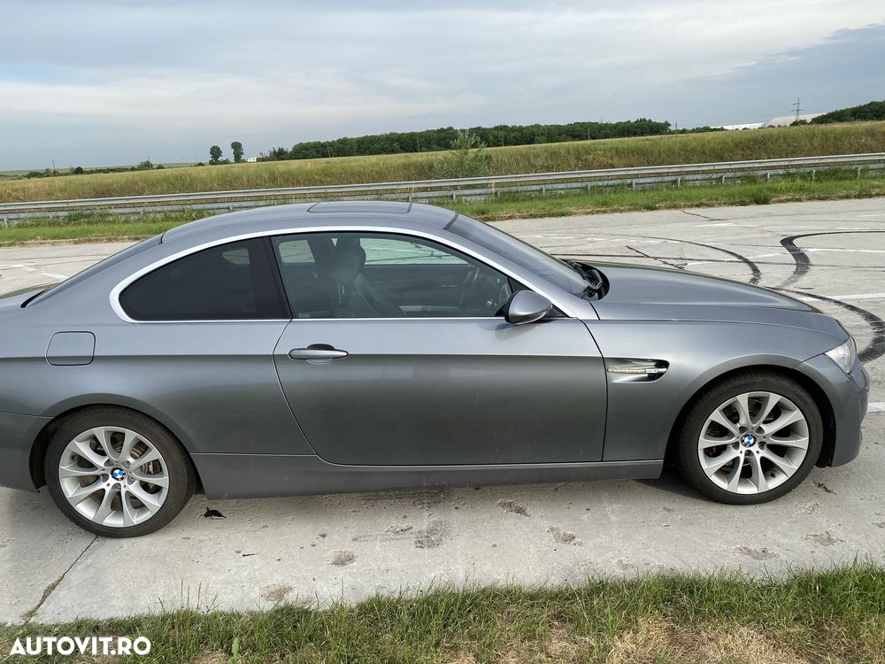 BMW Seria 3 325i - 7