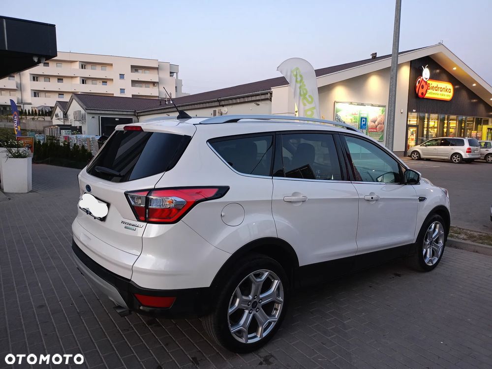 Ford Escape 2.0 EcoBoost AWD Titanium - 4