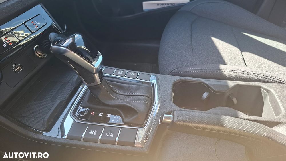 SsangYong Korando 1.5 GDI Turbo AT Smart - 13