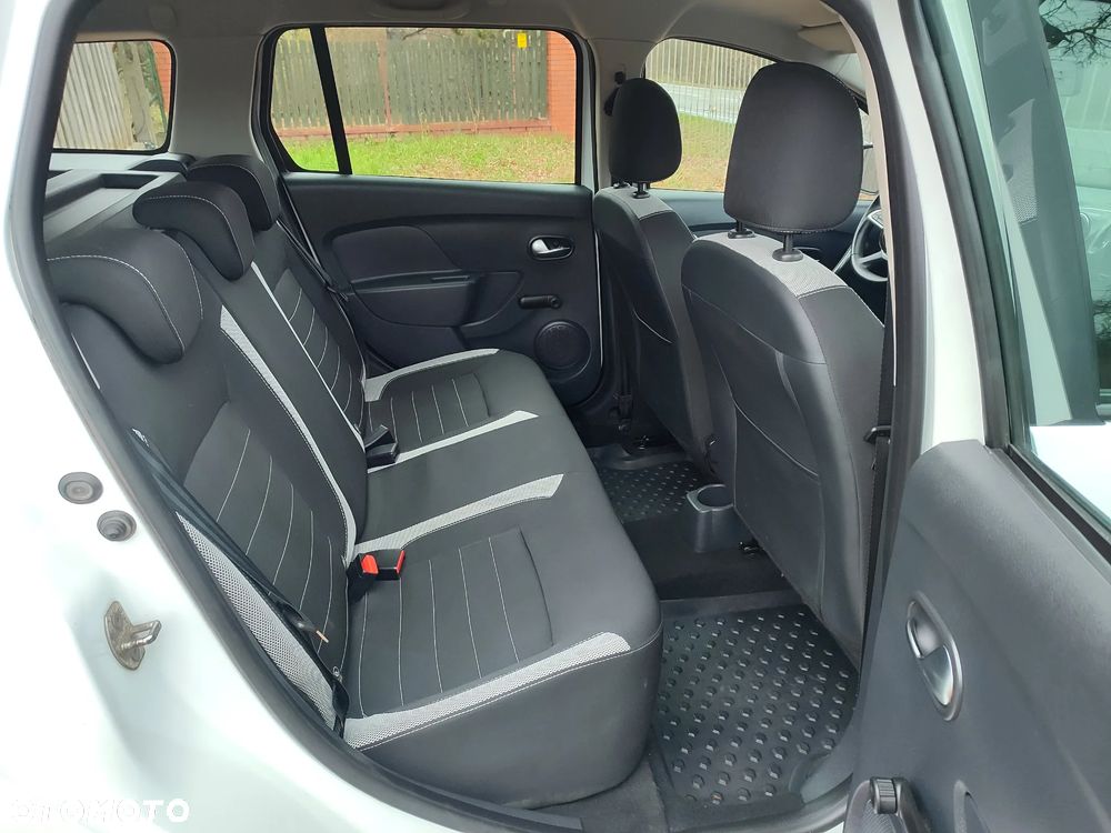 Dacia Logan TCe 90 S&S Stepway Celebration - 21