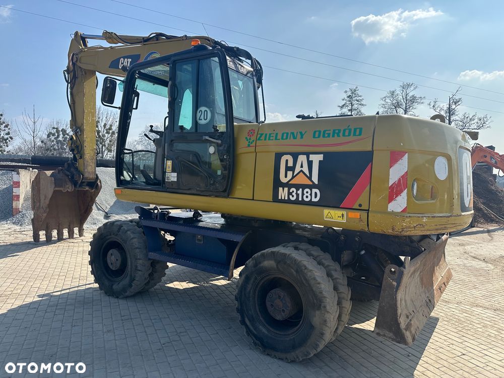 Caterpillar 318 D - 1