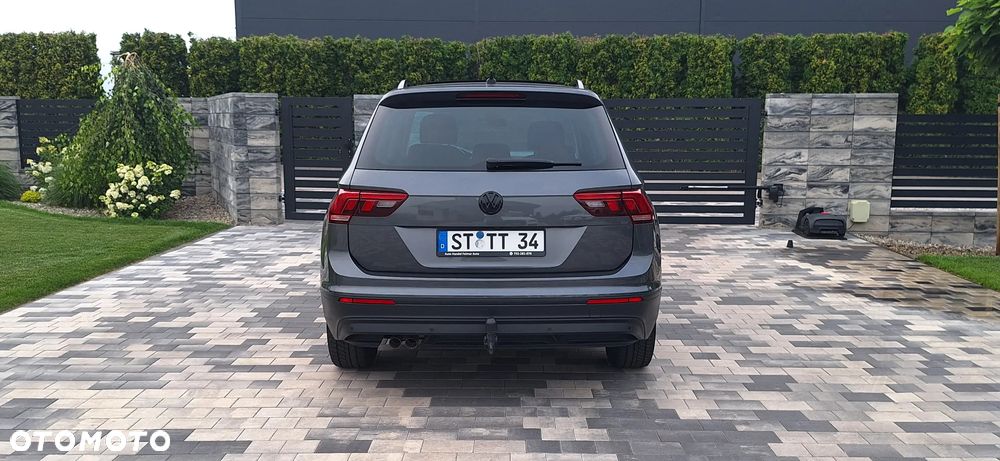 Volkswagen Tiguan - 8