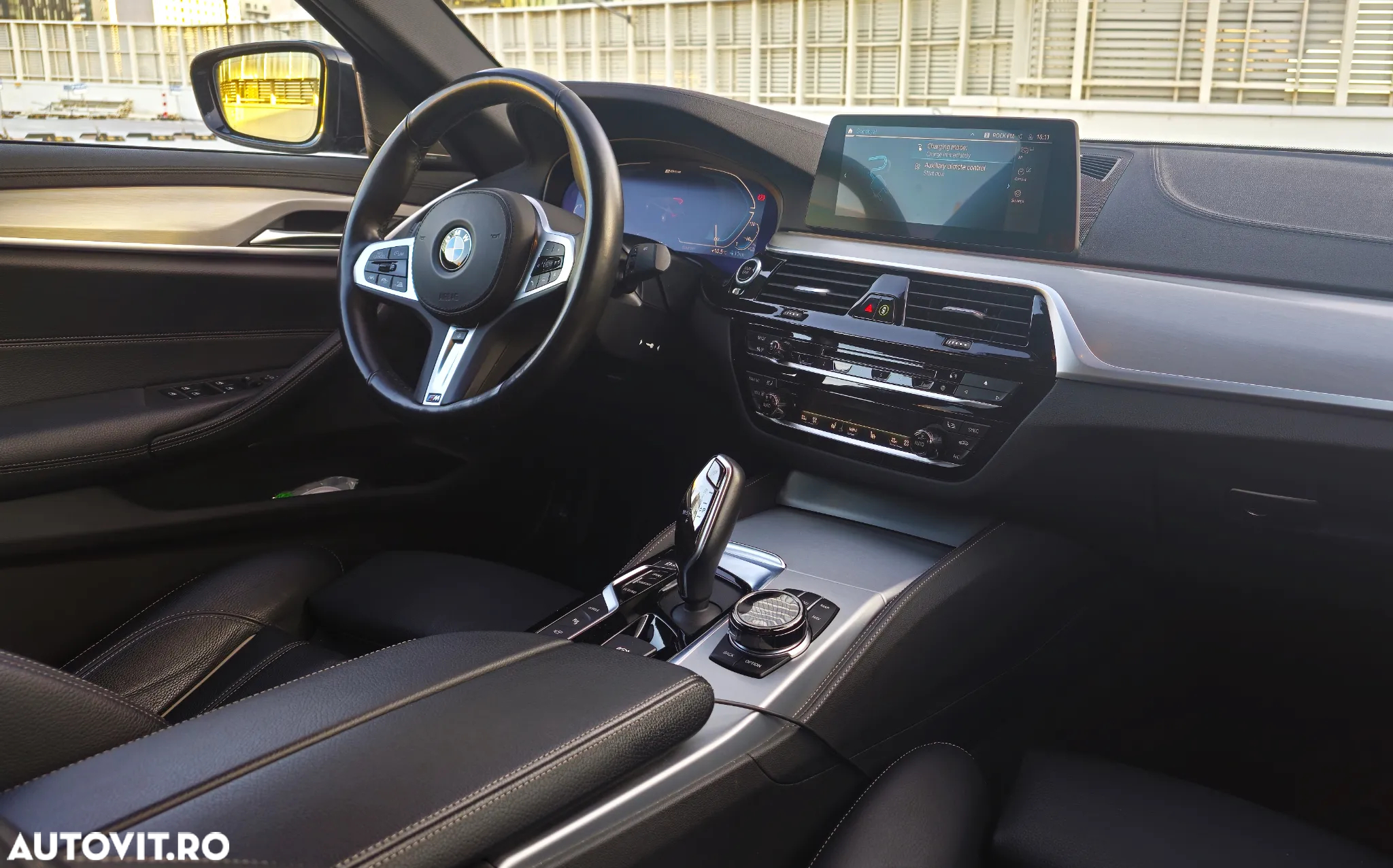 BMW Seria 5 530e iPerformance Aut. Luxury Line - 10