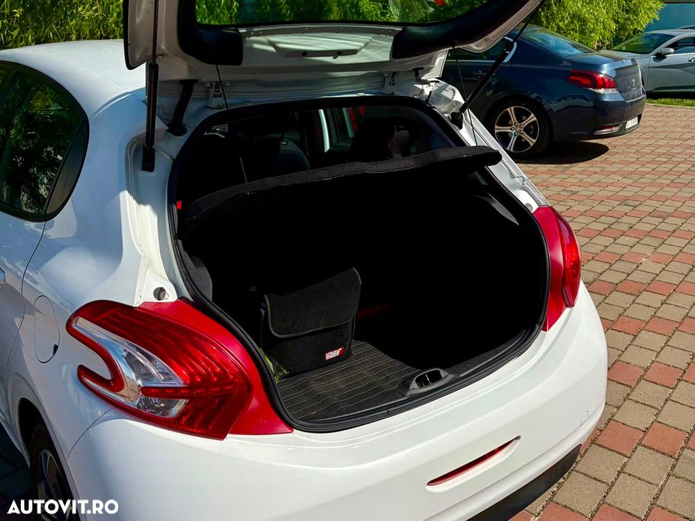 Peugeot 208 1.4 HDi FAP Access - 16