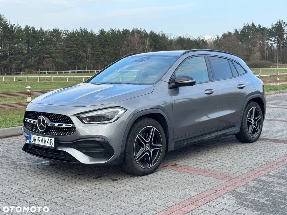 Mercedes-Benz GLA 250 4-Matic AMG Line - 1