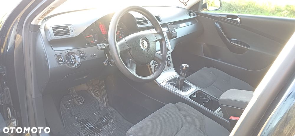 Volkswagen Passat - 5