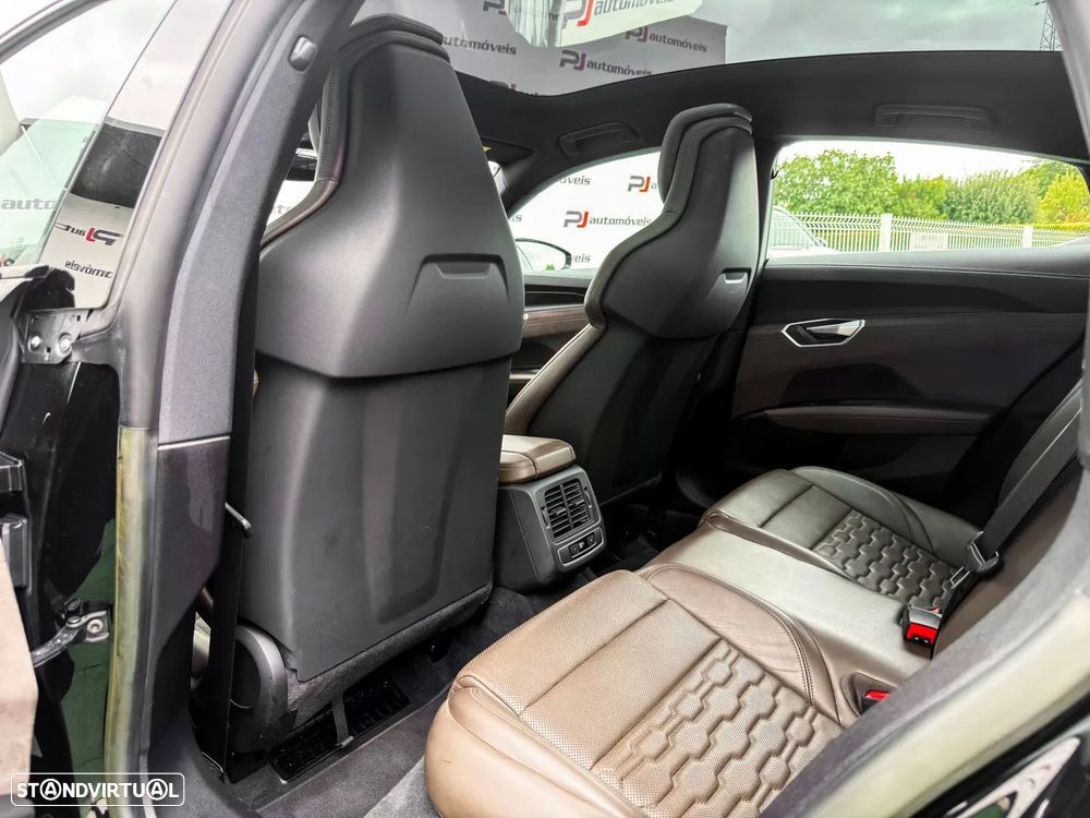 Audi e-tron GT quattro - 33