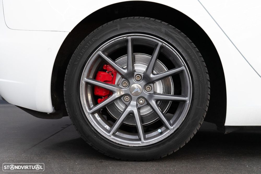 Tesla Model 3 Long-Range Dual Motor AWD - 14