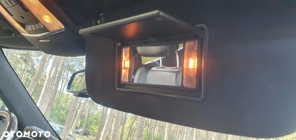 Jeep Grand Cherokee 5.7 V8 HEMI Summit - 30