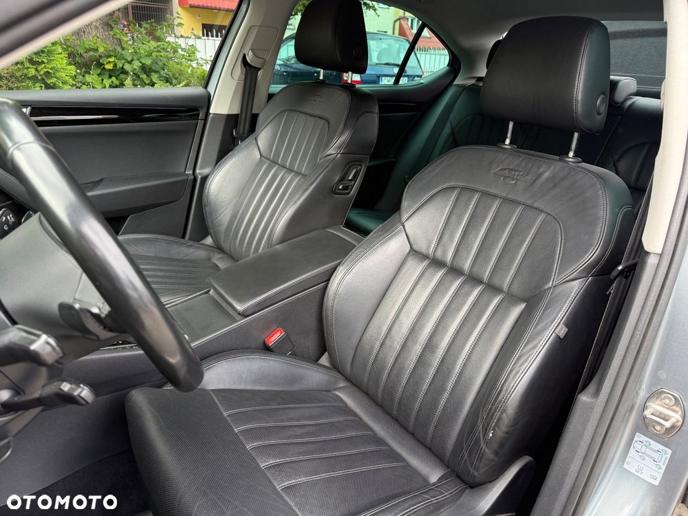 Skoda Superb 2.0 TDI L&K DSG - 19