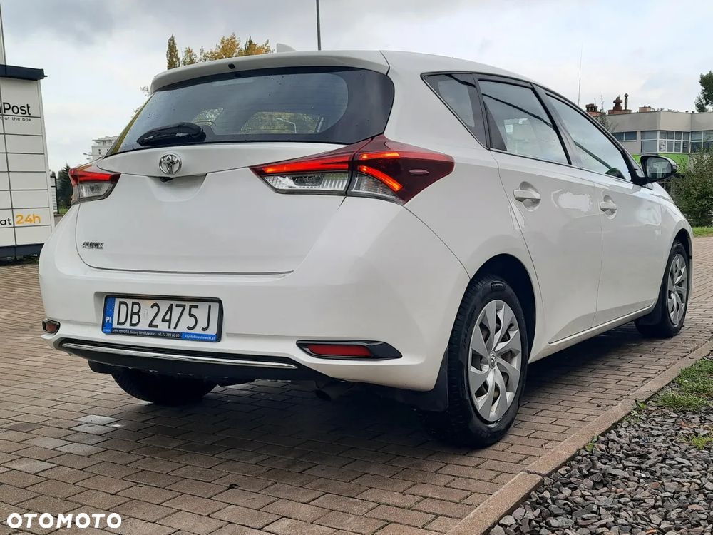 Toyota Auris 2018 photo 5