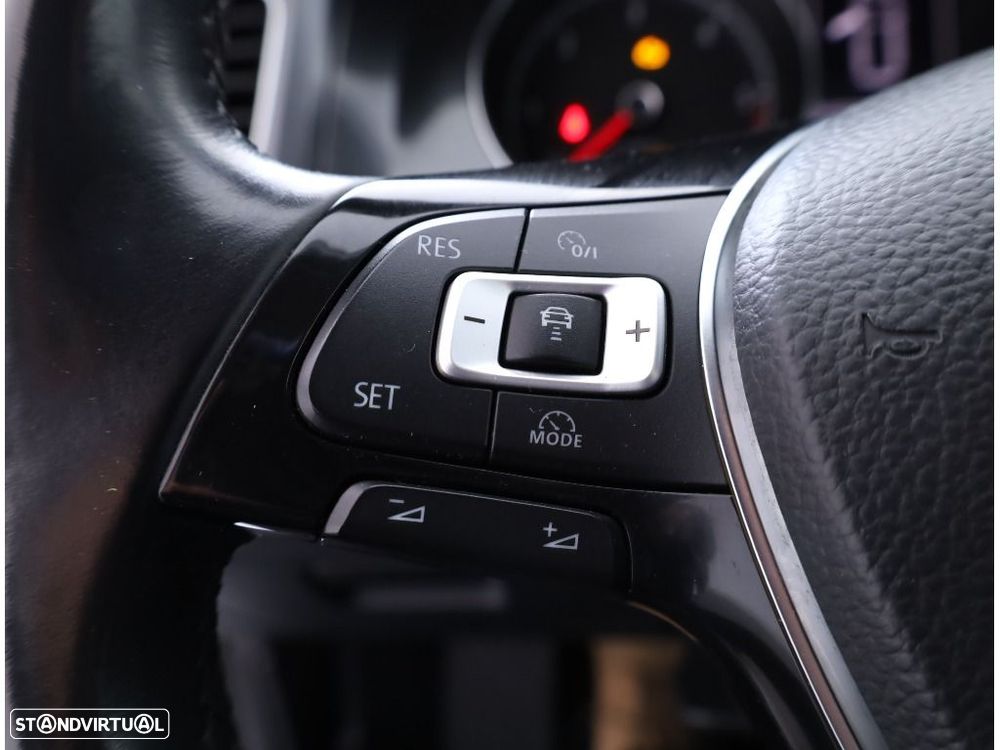 VW Golf Variant 1.6 TDi Confortline - 26