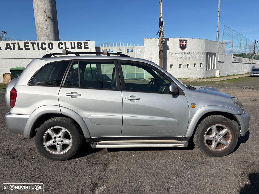 Toyota RAV4 2.0 D-4D TA - 1