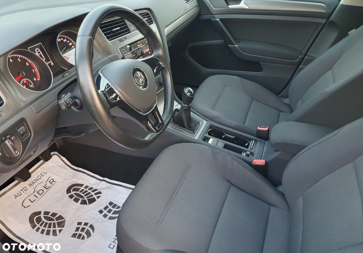 Volkswagen Golf - 7