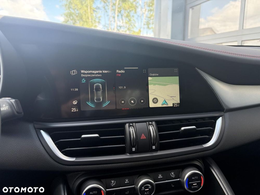 Alfa Romeo Giulia 2.0 Turbo Tributo Italiano Q4 - 25