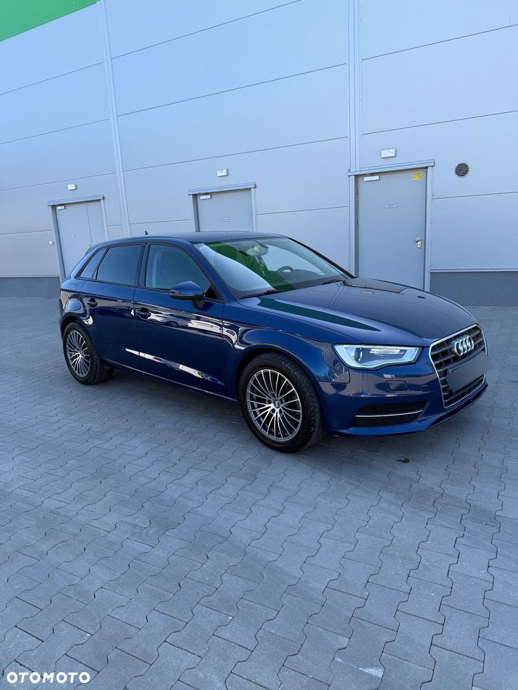 Audi A3 Sportback 2.0 TDI Ambiente - 4