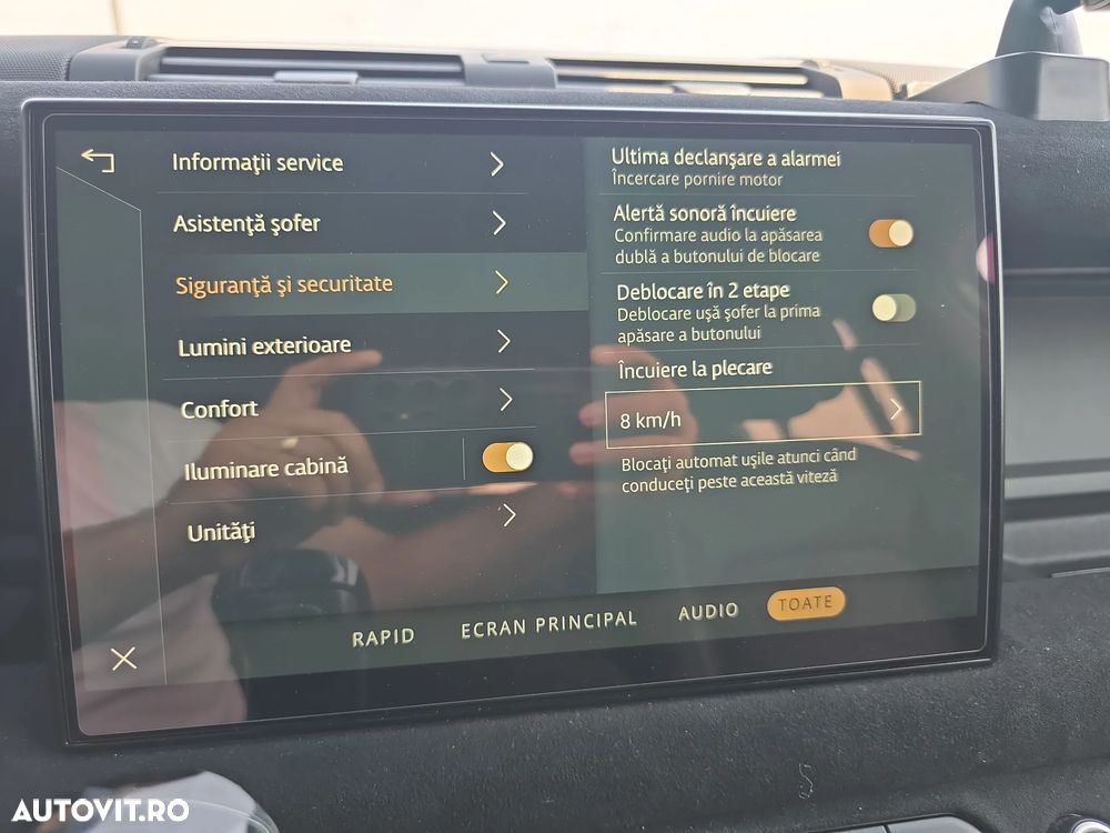 LAND ROVER Defender 2022 — imagine 26