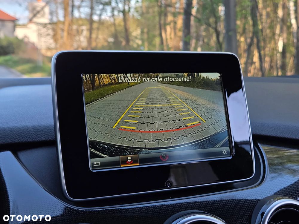 Mercedes-Benz Klasa B 180 d BlueEFFICIENCY Edition - 35
