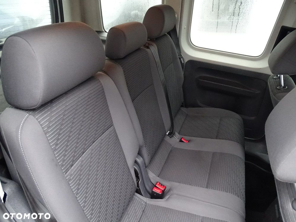 Volkswagen Caddy - 26