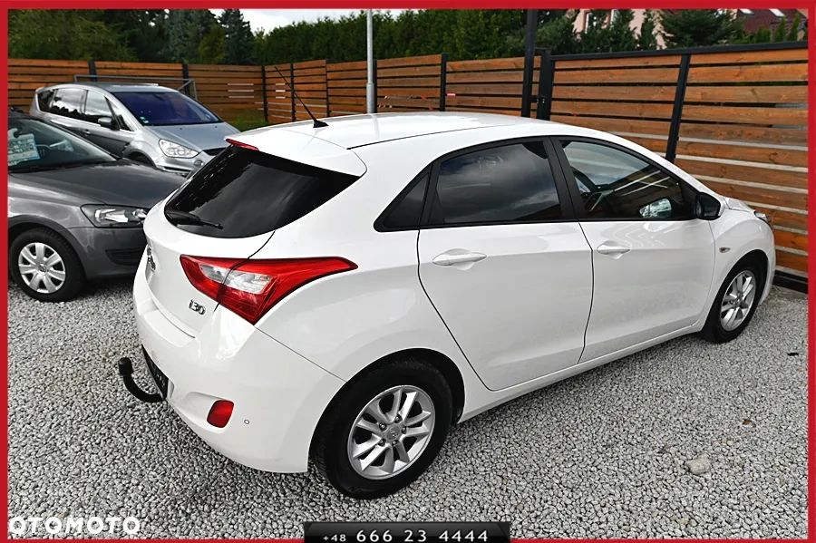 Hyundai i30 1.6 GDI Premium - 13