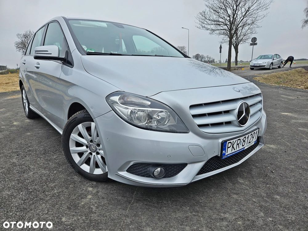 Mercedes-Benz Klasa B 180 (BlueEFFICIENCY) - 19