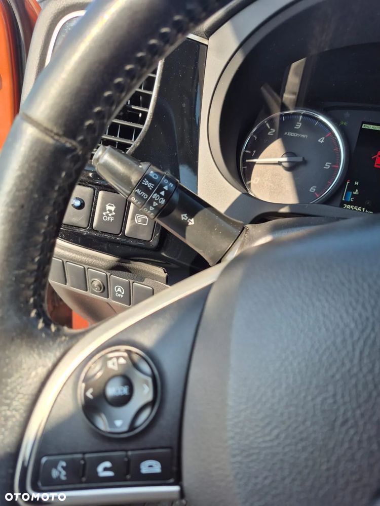 Mitsubishi Outlander 2.2 DID Intense - 25